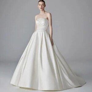 PRONOVIAS - 'Kristin' Wedding Dress - Size US10 - MSRP $2950 - NWT - SAVE $2000